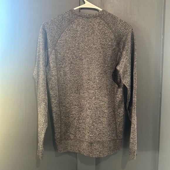 Lululemon Engineered Warmth Top - XS - Picture 3 of 5